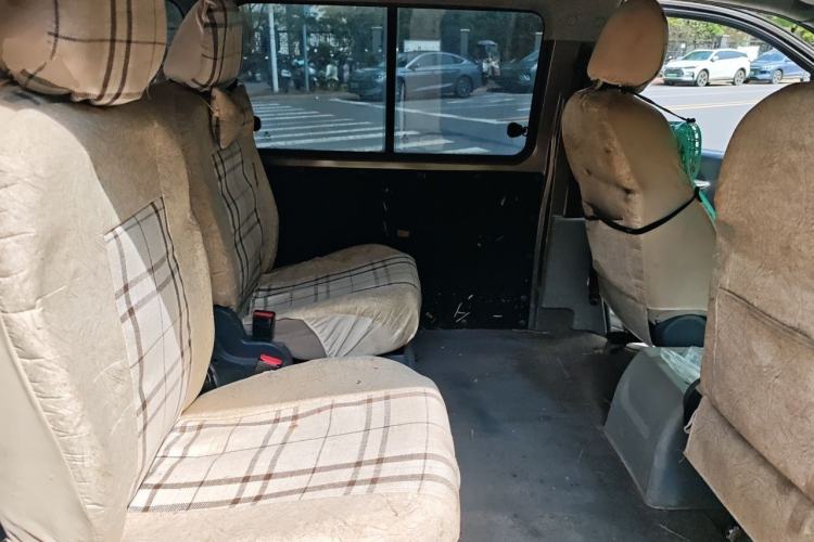 Used FORTHING Lingzhi 2017 M3L 1.6L 7-Seater Standard Model Left Rear Seat