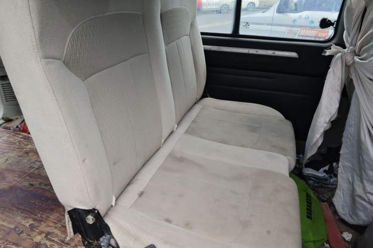 Used FORTHING Lingzhi 2017 V3 1.5L 7-seater Standard Model Left Rear Seat