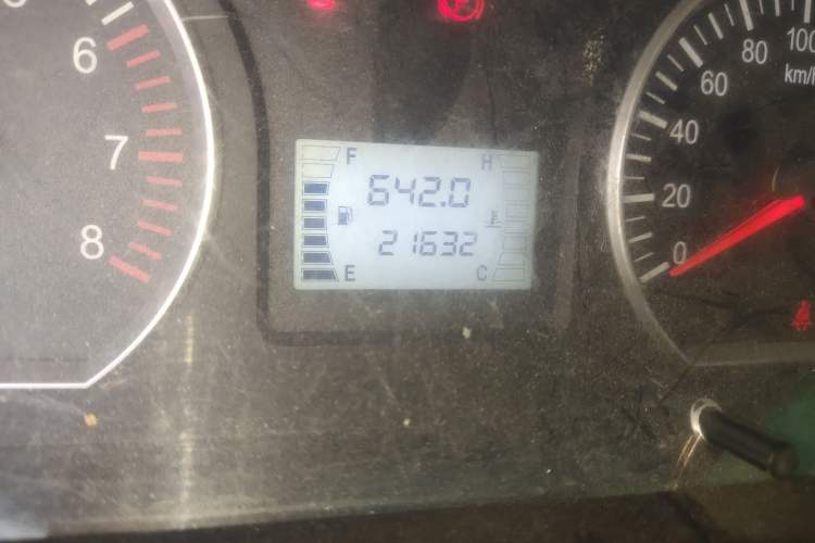 Used FORTHING Lingzhi 2017 Restyled M3L 1.6L 7-Seater Comfort Version Odometer Close Up