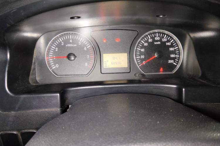 Used FORTHING Lingzhi 2017 Facelifted M3L 1.6L 7-Seater Standard Version Odometer Close Up