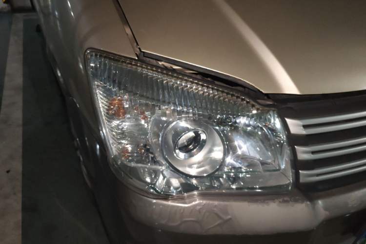 Used FORTHING Lingzhi 2017 M3L 1.6L 7-Seater Comfort Model Right Front Headlight