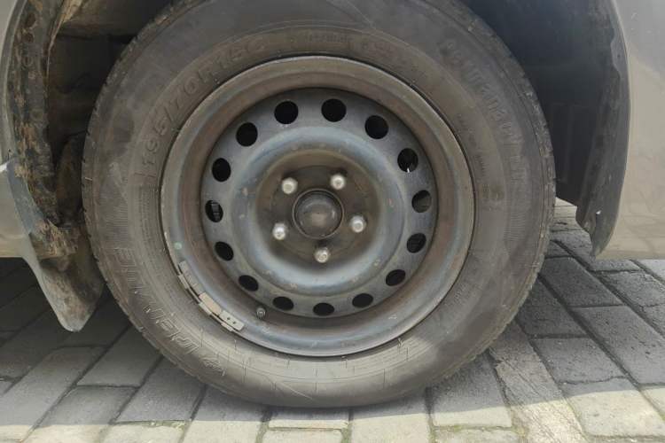 Used FORTHING Lingzhi 2017 M3L 1.6L 7-Seater Standard Model Right Front Wheel Hub