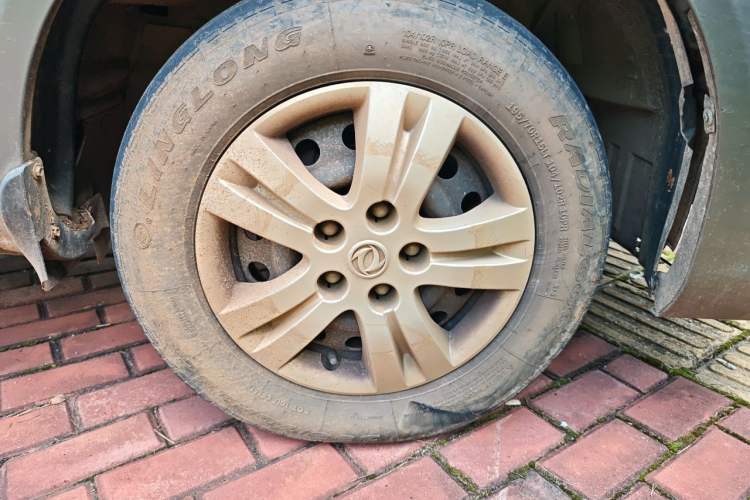 Used FORTHING Lingzhi 2017 M3L 1.6L 7-Seater Standard Model Right Front Wheel Hub