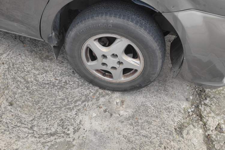 Used FORTHING Lingzhi 2017 M3L 1.6L 7-Seater Standard Model Right Front Wheel Hub