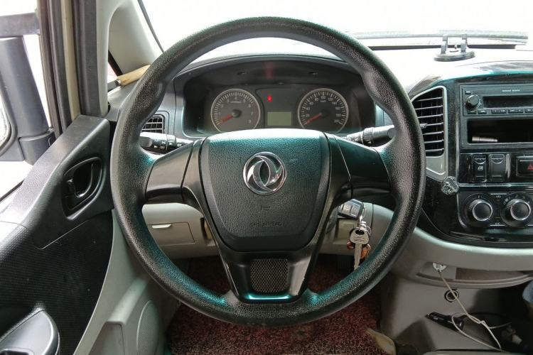 Used FORTHING Lingzhi 2017 Restyled M3L 1.6L 7-Seater Comfort Version Steering Wheel