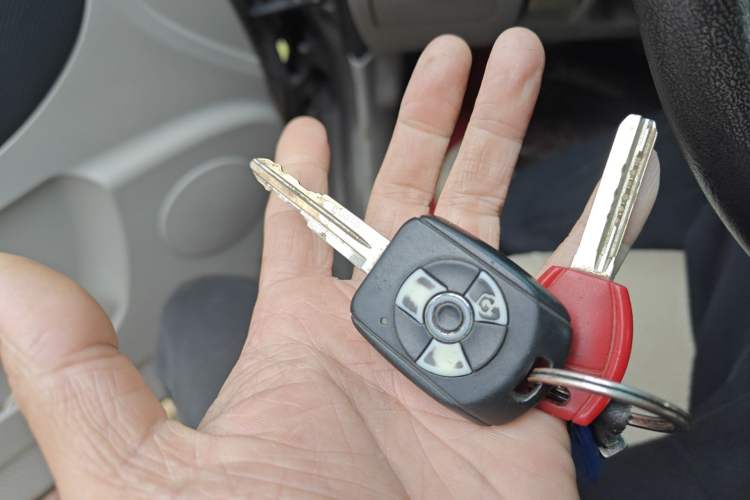 Used FORTHING Lingzhi 2017 V3 1.5L 7-seater Standard Model Vehicle Key