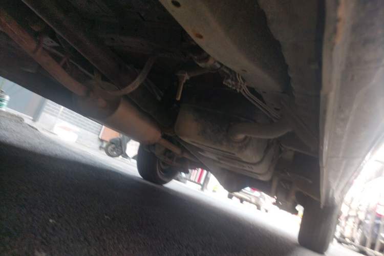 Used FORTHING Lingzhi 2018 M3 1.5L 5-Seat Base Model Chassis Front Left