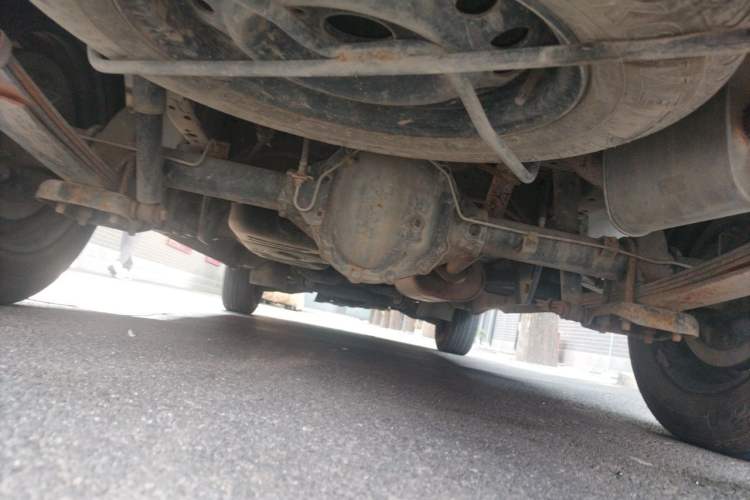 Used FORTHING Lingzhi 2018 M3 1.5L 5-Seat Base Model Chassis Rear