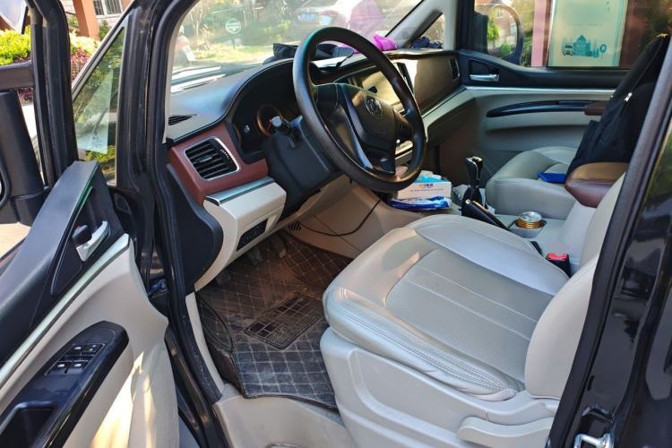 Used FORTHING Lingzhi 2018 M5L 1.6L 7-Seater Luxury Model Driver Seat