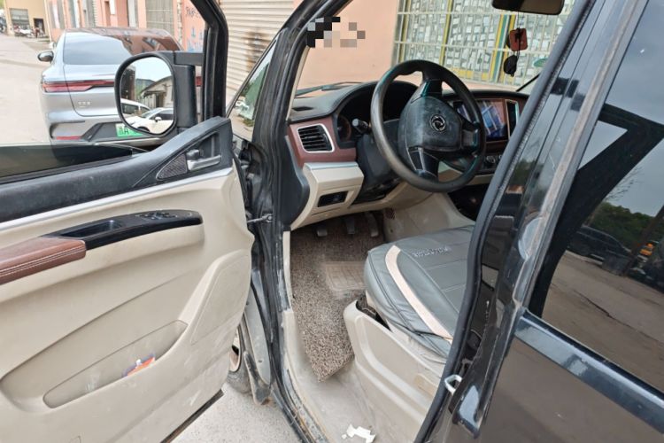 Used FORTHING Lingzhi 2018 M5L 1.6L 7-Seater Comfort Model Driver Seat