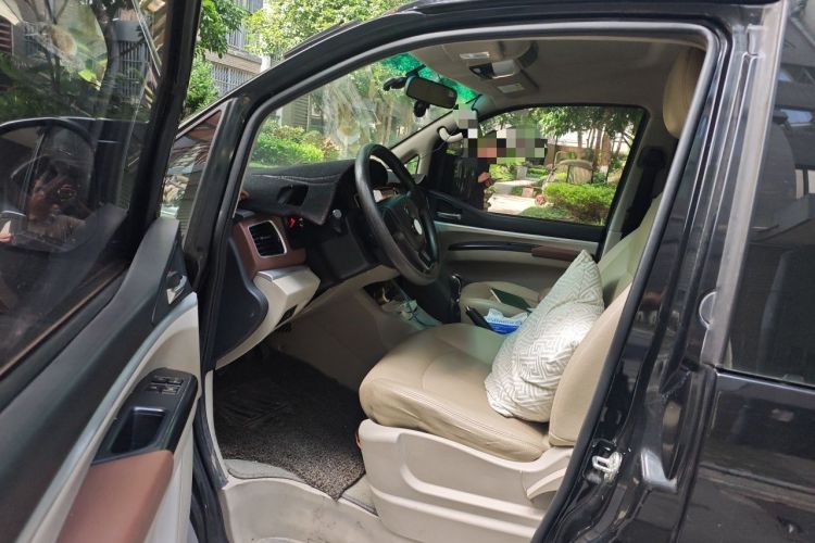 Used FORTHING Lingzhi 2018 M5L 1.6L 9-Seater Comfort Model Driver Seat