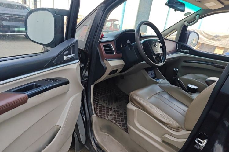Used FORTHING Lingzhi 2018 M5L 1.6L 7-Seater Luxury Model Driver Seat