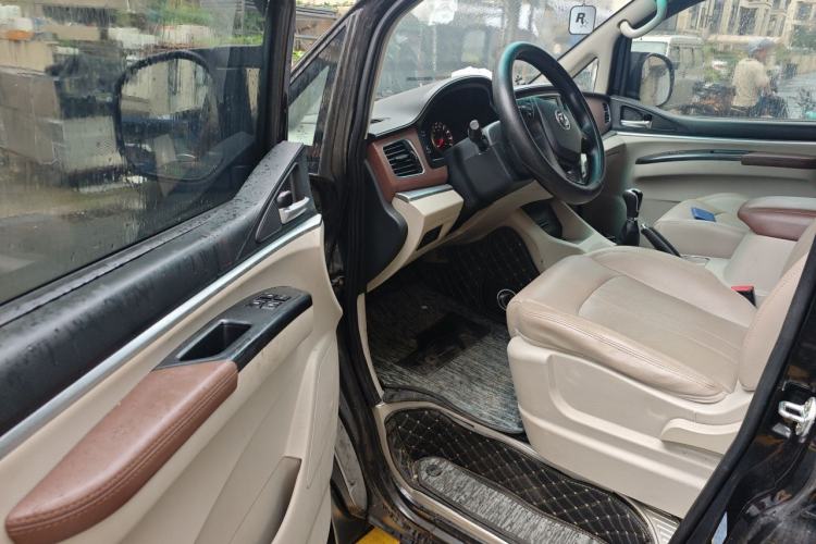 Used FORTHING Lingzhi 2018 M5L 1.6L 7-Seater Luxury Model Driver Seat