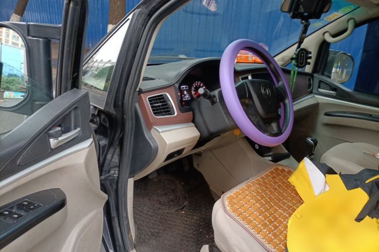 Used FORTHING Lingzhi 2018 M5 1.6L 7-Seater Comfort Model Driver Seat