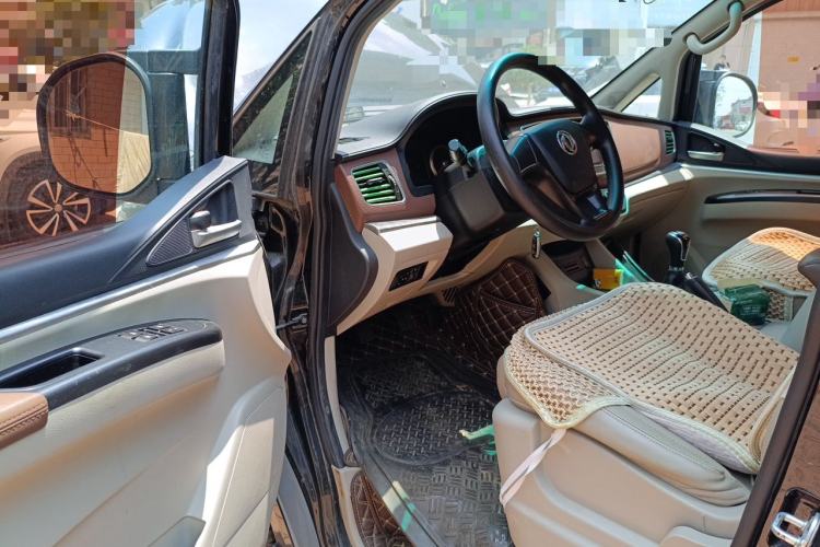 Used FORTHING Lingzhi 2018 M5 1.6L 7-Seater Comfort Model Driver Seat