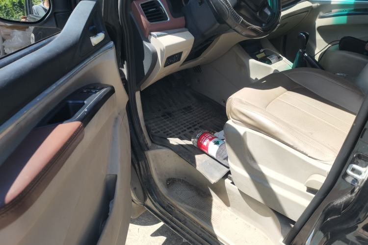 Used FORTHING Lingzhi 2018 M5L 1.6L 7-Seater Luxury Model Driver Seat