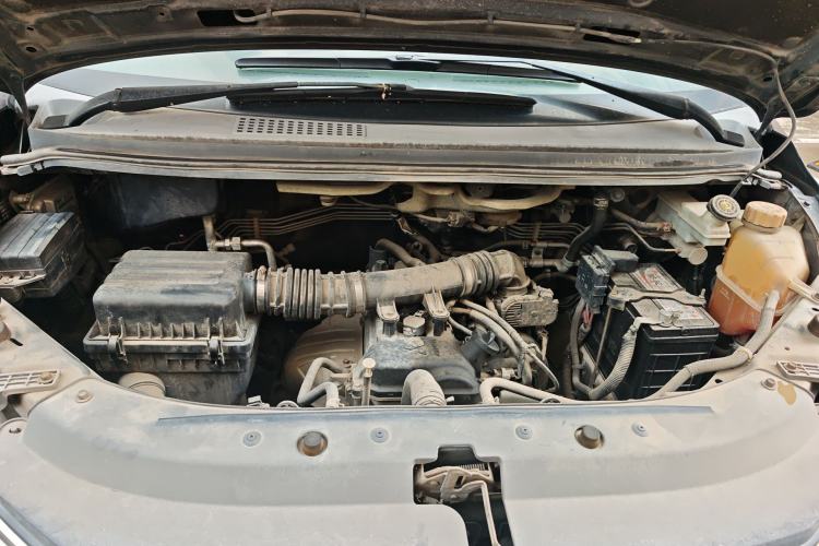 Used FORTHING Lingzhi 2018 M5L 1.6L 7-Seater Luxury Model Engine Bay