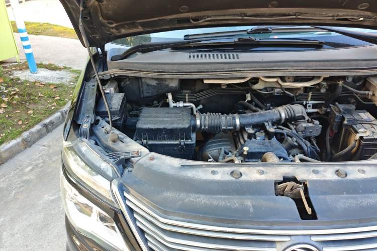 Used FORTHING Lingzhi 2018 M5L 1.6L 7-Seater Luxury Model Engine Bay Right