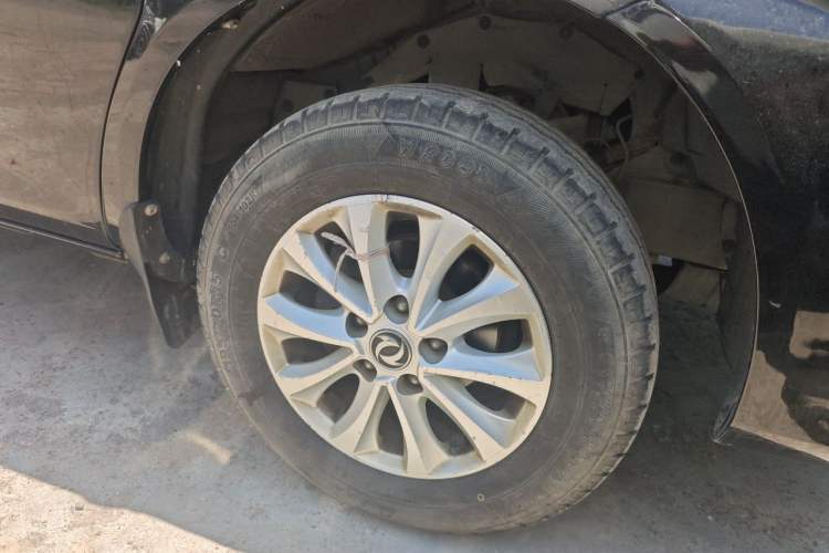 Used FORTHING Lingzhi 2018 M5L 1.6L 7-Seater Luxury Model Exterior 7