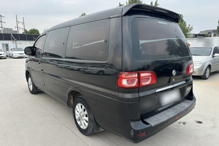 Used FORTHING Lingzhi 2018 M5L 1.6L 7-Seater Luxury Model Exterior 9