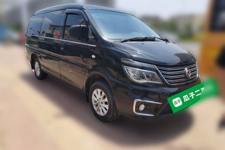 Used FORTHING Lingzhi 2018 M5L 1.6L 7-Seater Luxury Model Front Right 45 Deg