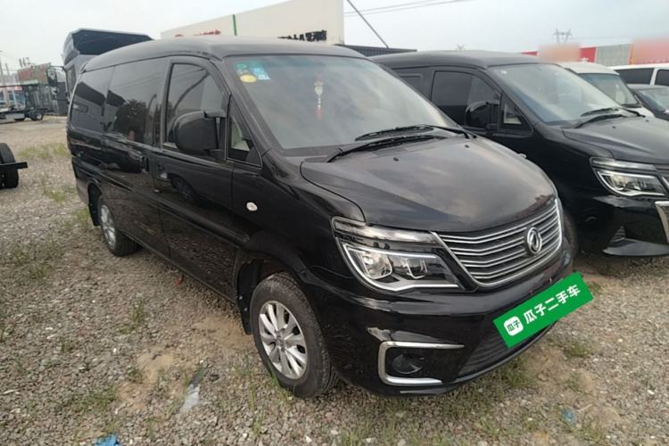 Used FORTHING Lingzhi 2018 M5L 1.6L 7-Seater Luxury Model Front Right 45 Deg