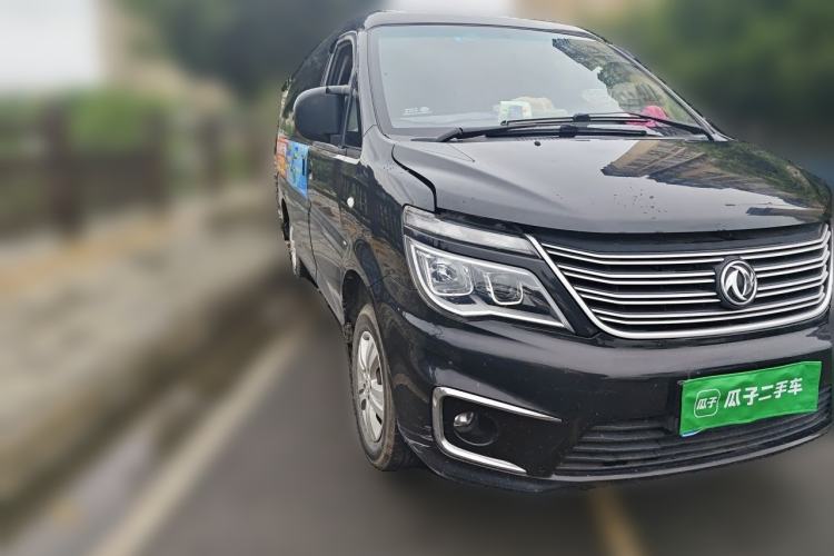 Used FORTHING Lingzhi 2018 M5L 2.0L 7-Seater Comfort Model Front Right 45 Deg
