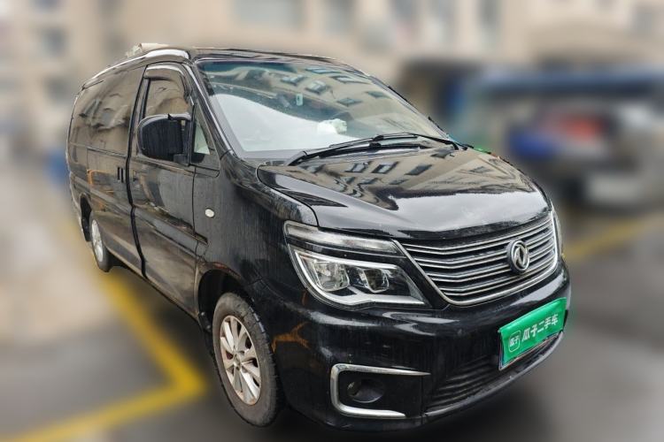 Used FORTHING Lingzhi 2018 M5L 1.6L 7-Seater Luxury Model Front Right 45 Deg