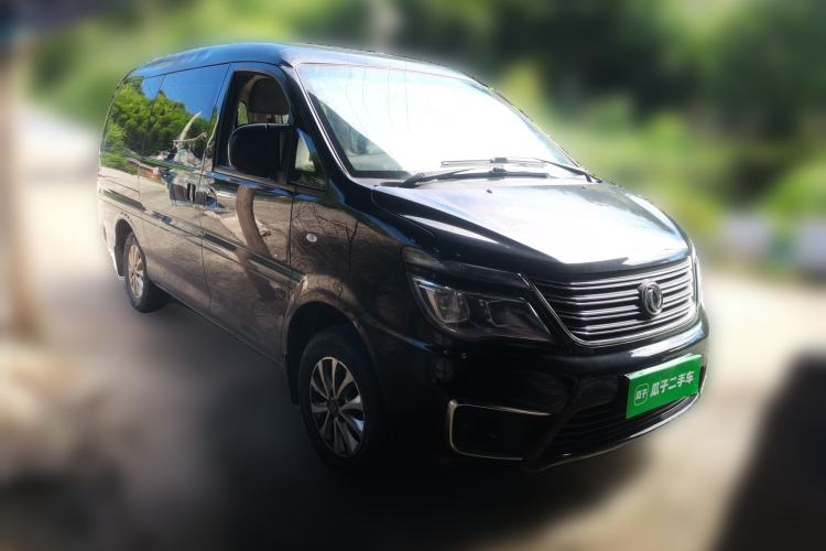 Used FORTHING Lingzhi 2018 M5L 1.6L 7-Seater Luxury Model Front Right 45 Deg