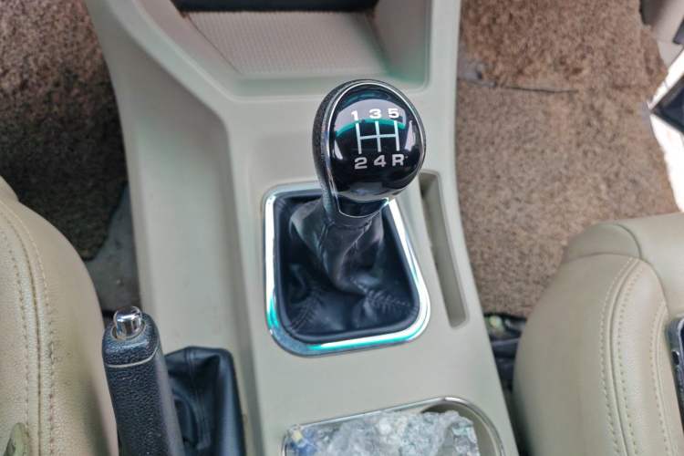 Used FORTHING Lingzhi 2018 M5 1.6L 7-Seater Luxury Model Gear Lever