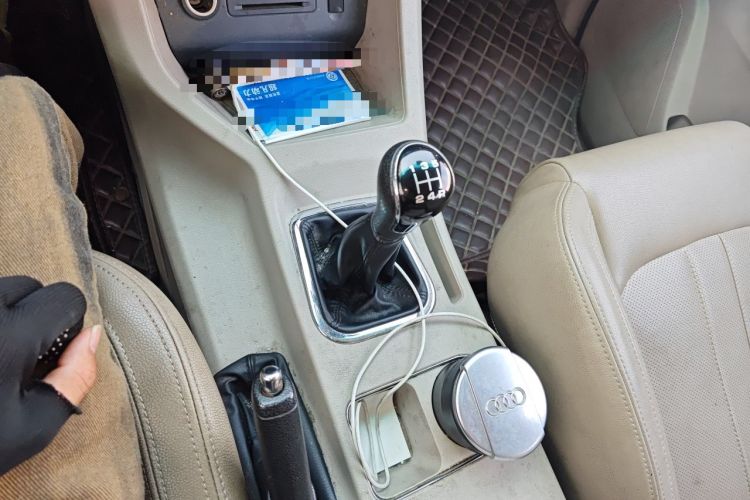 Used FORTHING Lingzhi 2018 M5L 1.6L 7-Seater Luxury Model Gear Lever