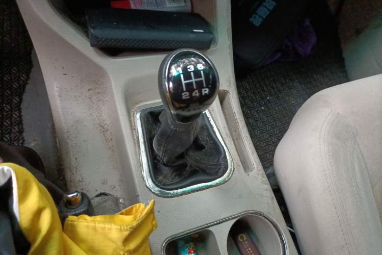Used FORTHING Lingzhi 2018 M5 1.6L 7-Seater Comfort Model Gear Lever