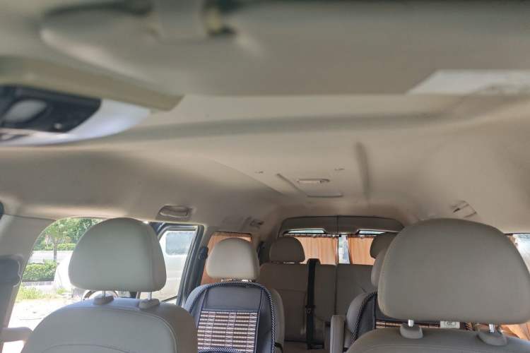 Used FORTHING Lingzhi 2018 M5L 1.6L 7-Seater Luxury Model Headliner