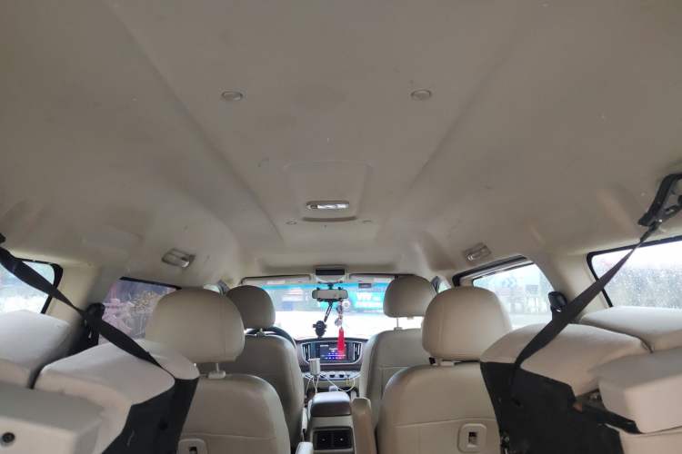 Used FORTHING Lingzhi 2018 M5L 1.6L 7-Seater Luxury Model Headliner
