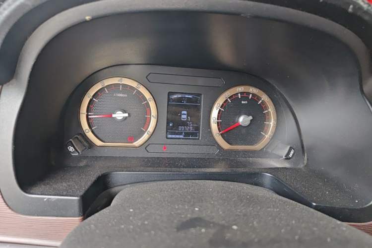 Used FORTHING Lingzhi 2018 M5L 1.6L 7-Seater Luxury Model Instrument Cluster
