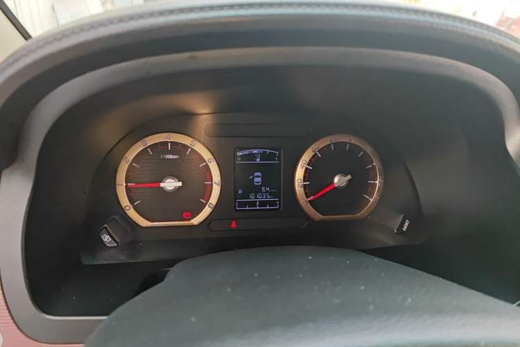 Used FORTHING Lingzhi 2018 M5L 1.6L 7-Seater Luxury Model Instrument Cluster