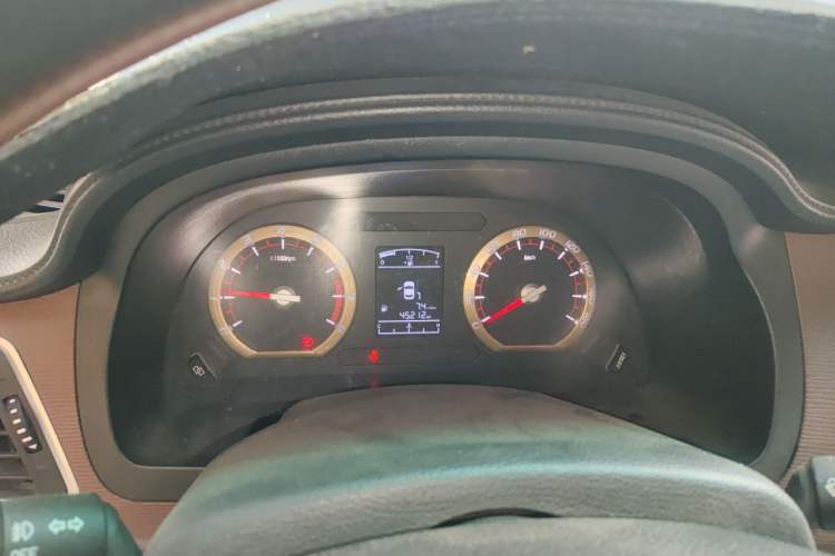 Used FORTHING Lingzhi 2018 M5L 1.6L 7-Seater Luxury Model Instrument Cluster