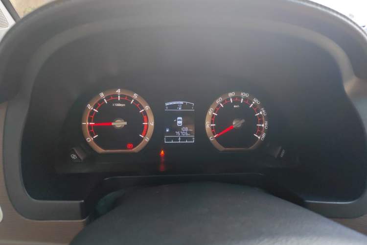 Used FORTHING Lingzhi 2018 M5 1.6L 7-Seater Luxury Model Instrument Cluster