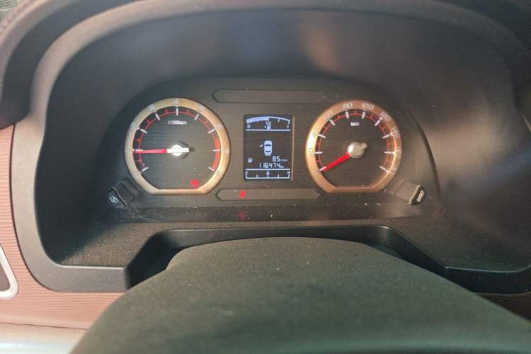 Used FORTHING Lingzhi 2018 M5L 1.6L 7-Seater Luxury Model Instrument Cluster