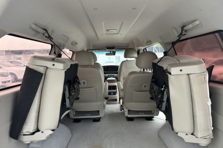 Used FORTHING Lingzhi 2018 M5L 1.6L 7-Seater Luxury Model Interior 1