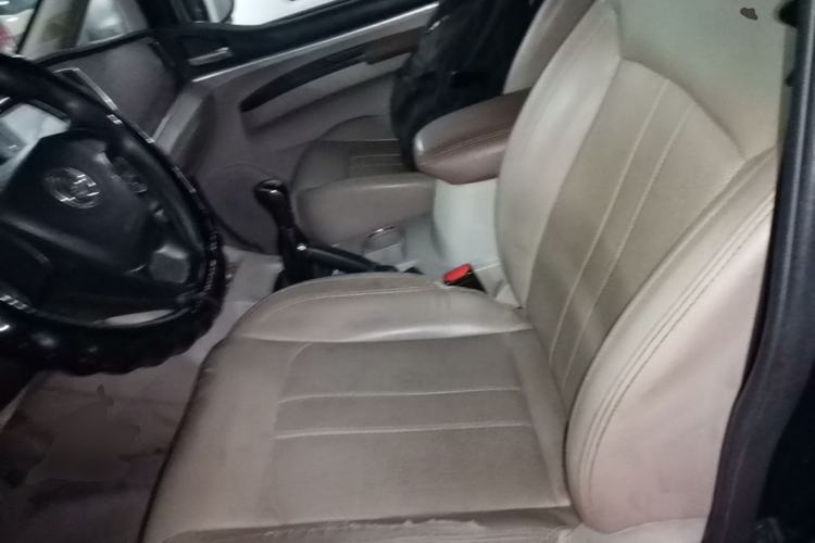 Used FORTHING Lingzhi 2018 M5L 1.6L 7-Seater Luxury Model Left Front Seat