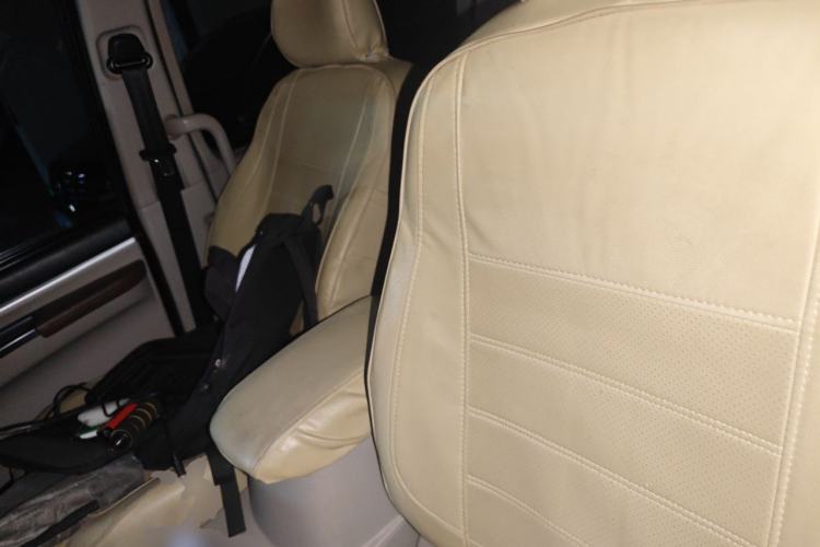 Used FORTHING Lingzhi 2018 M5L 1.6L 7-Seater Comfort Model Left Front Seat