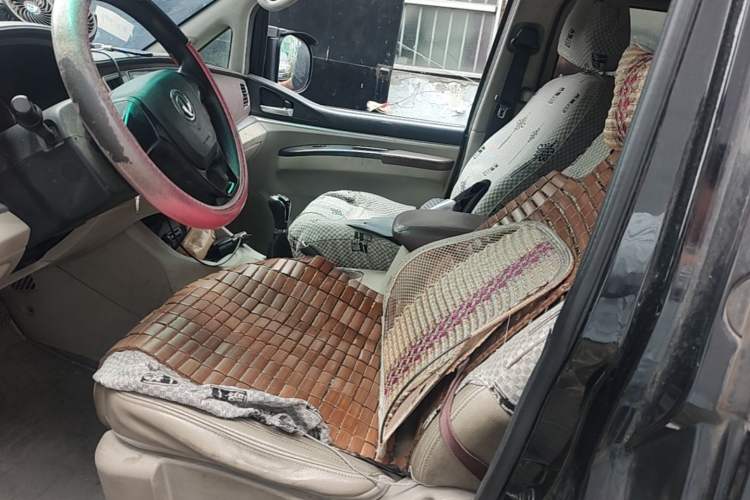 Used FORTHING Lingzhi 2018 M5L 1.6L 7-Seater Luxury Model Left Front Seat