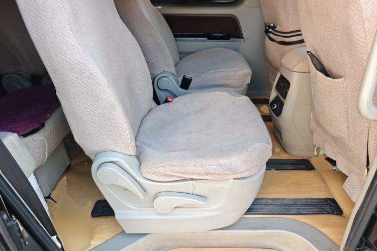 Used FORTHING Lingzhi 2018 M5L 2.0L 9-Seater Comfort Model Left Rear Seat