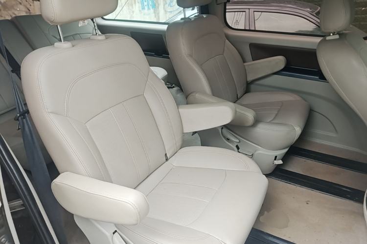 Used FORTHING Lingzhi 2018 M5L 1.6L 7-Seater Luxury Model Left Rear Seat