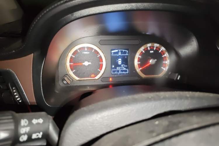 Used FORTHING Lingzhi 2018 M5L 1.6L 7-Seater Luxury Model Odometer Close Up