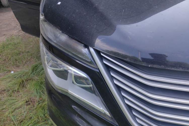Used FORTHING Lingzhi 2018 M5L 1.6L 7-Seater Comfort Model Right Front Headlight
