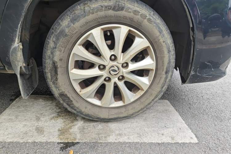 Used FORTHING Lingzhi 2018 M5L 1.6L 7-Seater Luxury Model Right Front Wheel Hub
