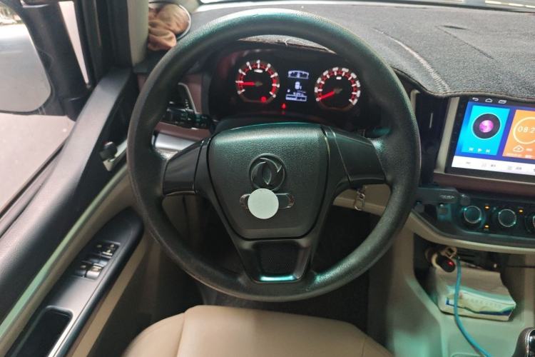 Used FORTHING Lingzhi 2018 M5L 1.6L 9-Seater Comfort Model Steering Wheel