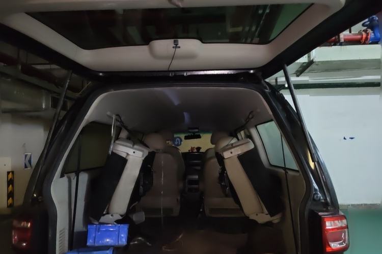 Used FORTHING Lingzhi 2018 M5L 1.6L 7-Seater Luxury Model Trunk